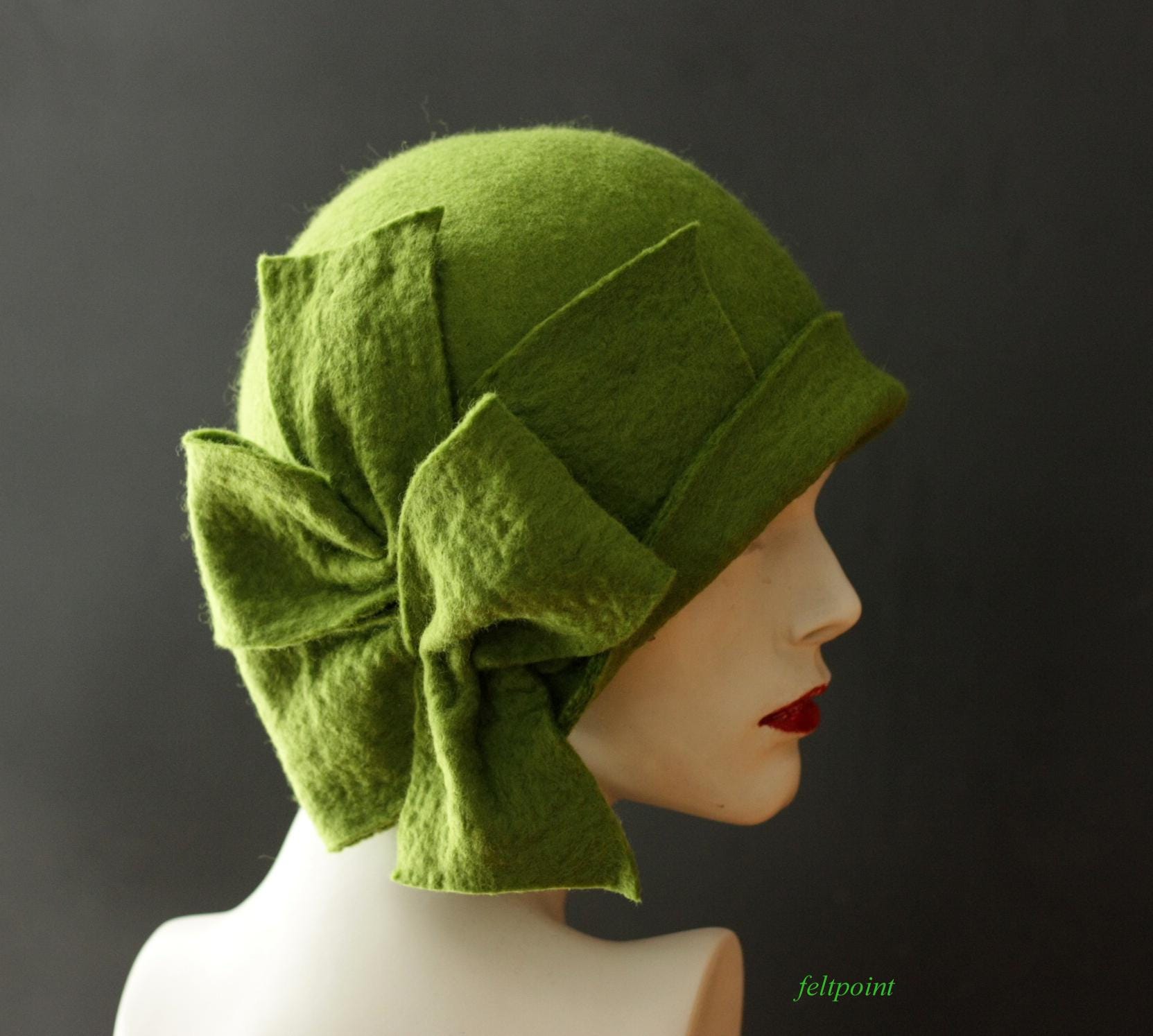 NWT Vintage 1920’s style Cloche 100% wool 1920s Style Cloche Hat in Black Wool with Velvet Band and  main image 4