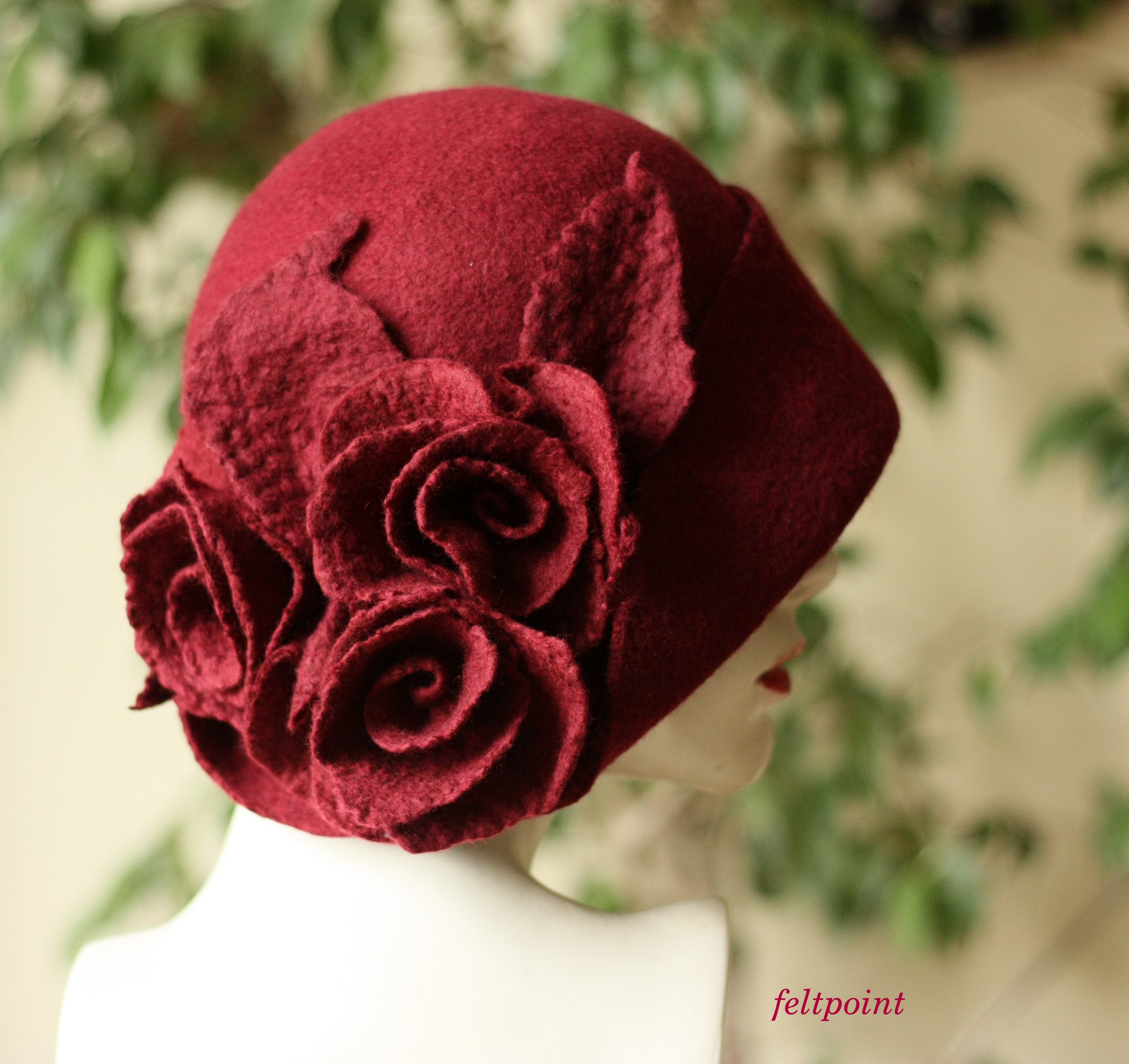 Handmade Burgundy Felt Cloche Hat With Flower – Elegant  display picture 2