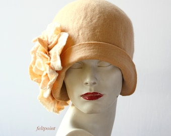 Handmade Felt Cloche Hat, Beige Floral 1920s Flapper Style