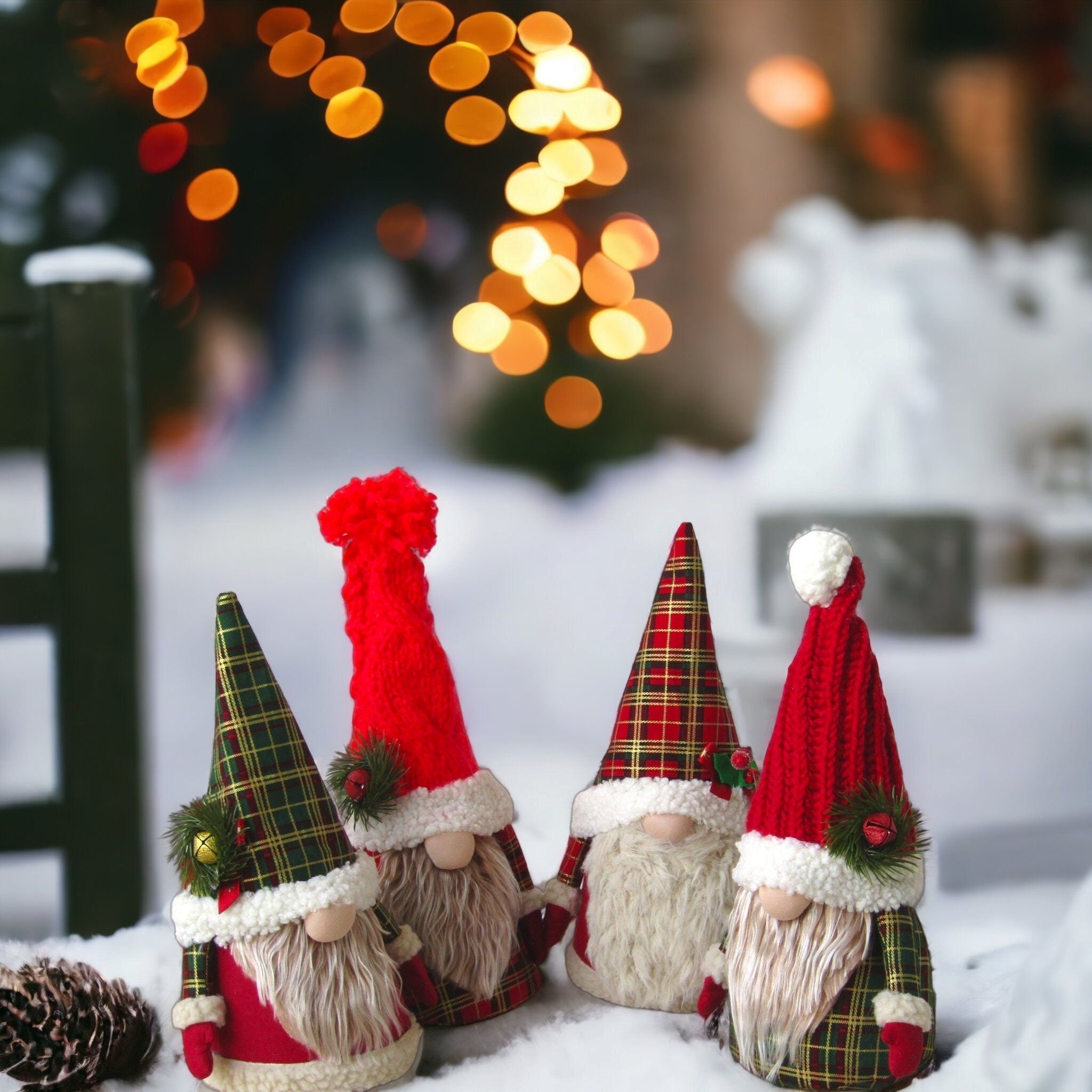 Sunisery Christmas Gift Bags, Cute 3D Santa Snowman Elk Bear Party Favor  Apple Bags for Home, Office 