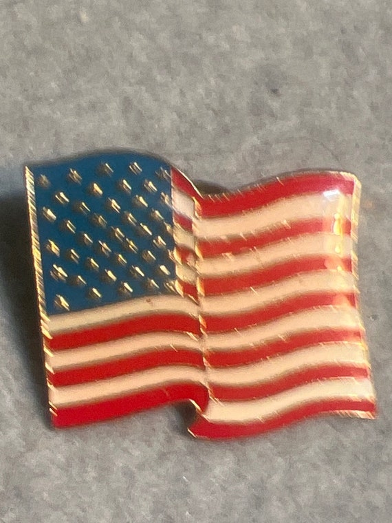 Vintage American Flag Enamel Pin (A619gr) - image 1
