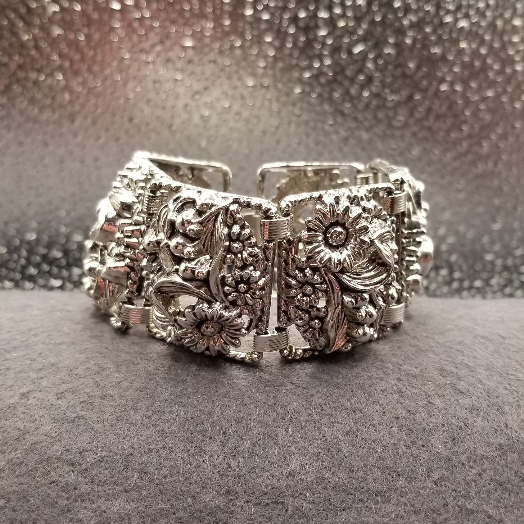 Sarah cov jewelry bracelet deals