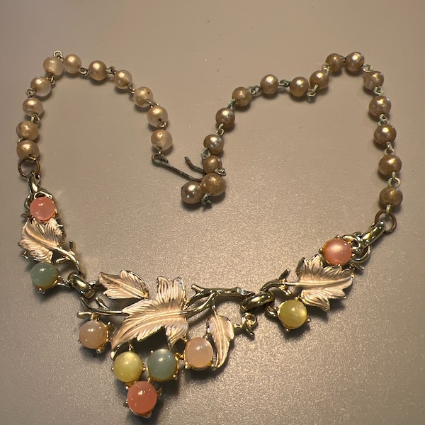 Vintage Silvertone Grape Leaf Style with Olive Green and Multi Colored Beads Choker Necklace (8939gr)