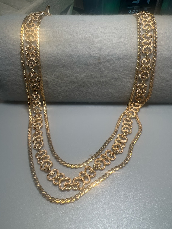Vintage  3 Strand Goldtone  Necklace (A1981gr) Sig