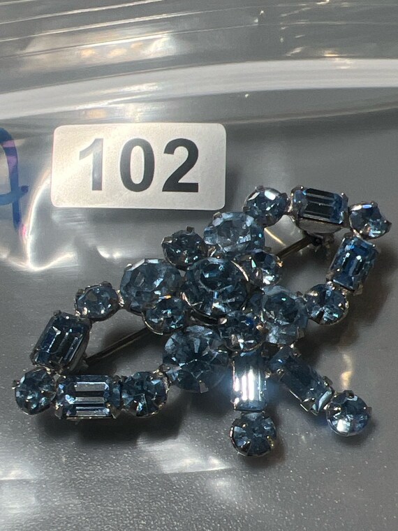 Vintage Silvertone with Blue Rhinestones Bow Pin … - image 3
