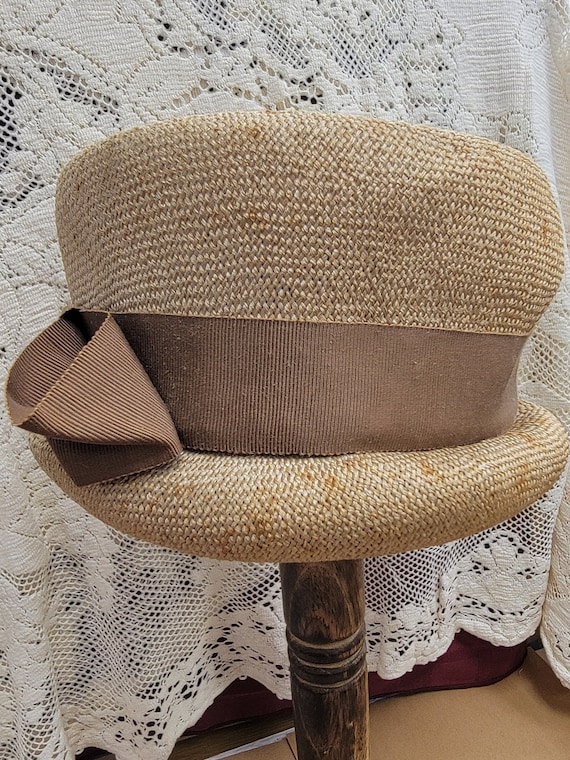 Vintage stylish woven Light Brown Hat with Dark Br