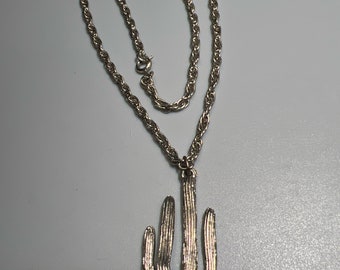 Vintage   Silvertone Chain with Cactus Pendant Necklace (8534gr)