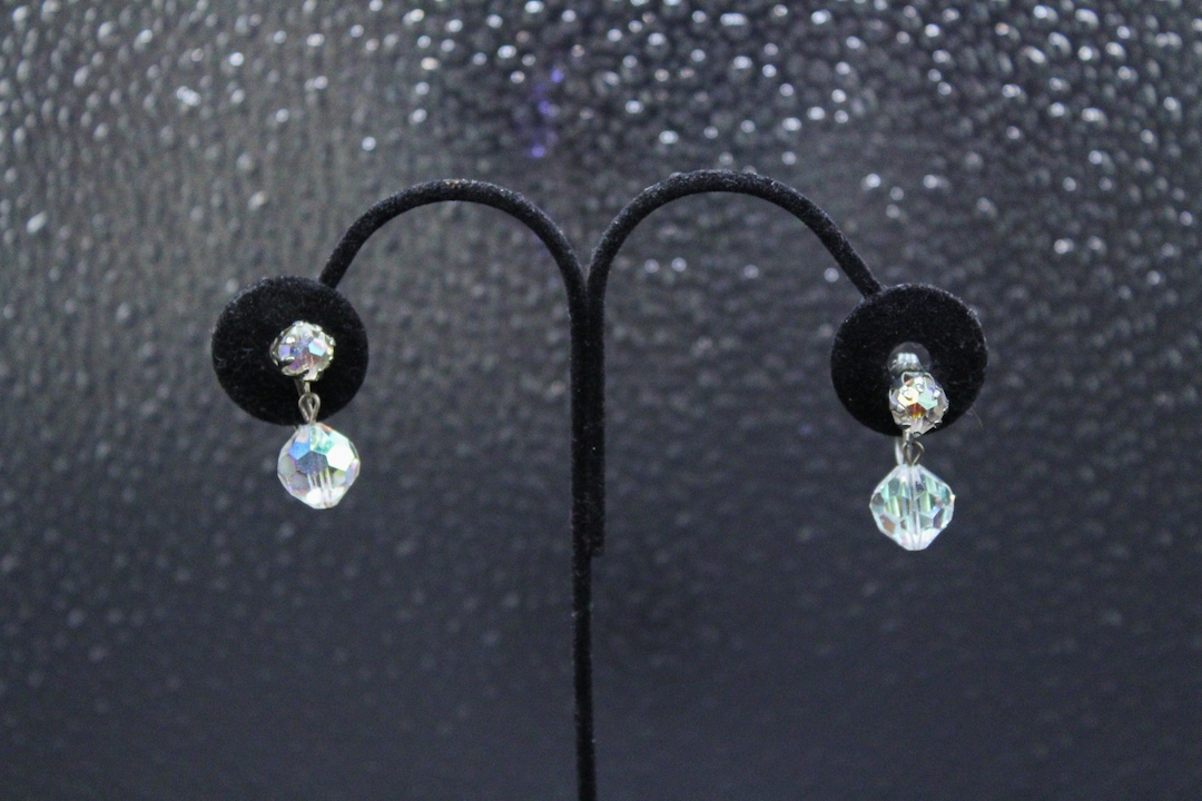 Iridescent Beaded Dangle Clipon Earrings 4383 Etsy