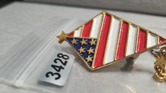 Vintage American Flag Kite Tie Tac Pin (3428) - image 4