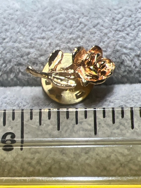 Vintage Goldtone Flower Pin Brooch  (A945gr) - image 2