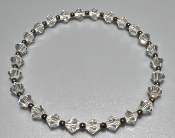 Vintage Silvertone with Clear Crystal Like Bracelet (8703gr)