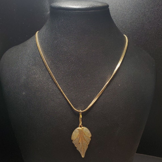 Vintage Goldtone Glitter Leaf Pendant Necklace (6… - image 1