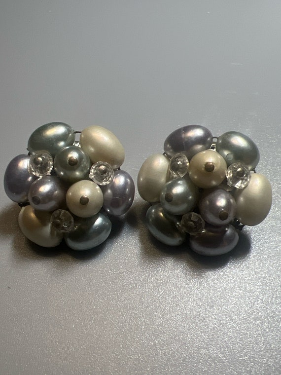 Vintage  Plastic Faux Pearl and Silver Beaded Cilp
