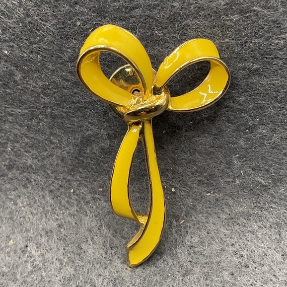 Yellow and Gold Tone Bow Pin (7422) - image 1