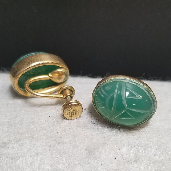 Vintage 12K Goldfilled Green Scarab Screw- back Earrings (4655)