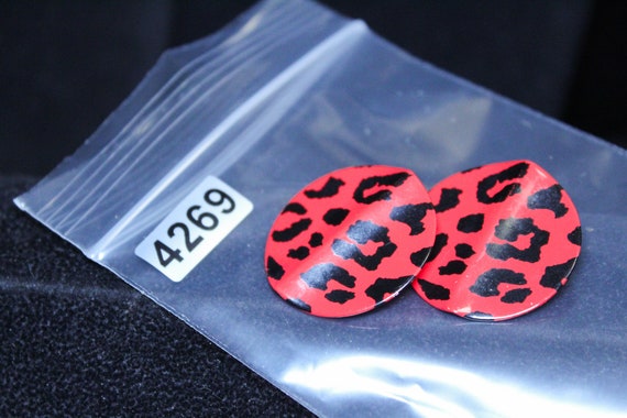 Red Circular Leopard Print Earrings (4269) - image 4