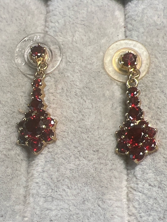 Vintage Goldtone with Ruby Red Dangling Rhinestone