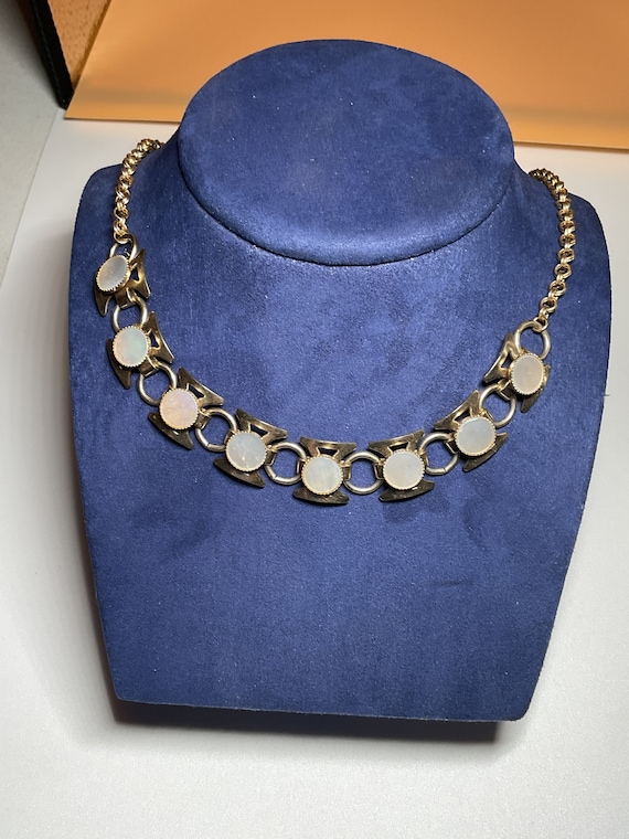 Vintage 16 Inch Mother Of Pearl And Goldtone Neck… - image 1