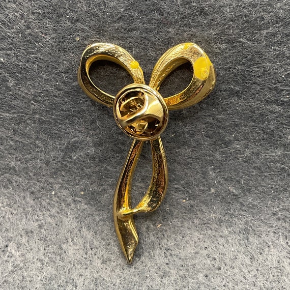 Yellow and Gold Tone Bow Pin (7422) - image 2