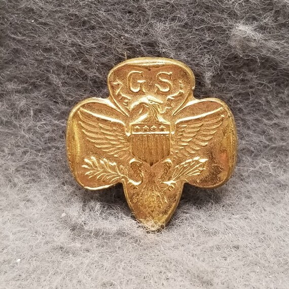 Gold Tone Girl Scout Traditional Membership Pin (5376) Gem
