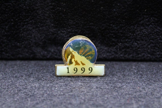 1999 Teal Mountain Pin (4239) - image 1
