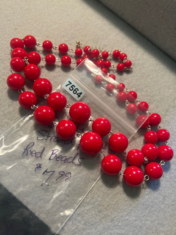 Vintage Double Strand plastic Red beads (7564gr) - image 3
