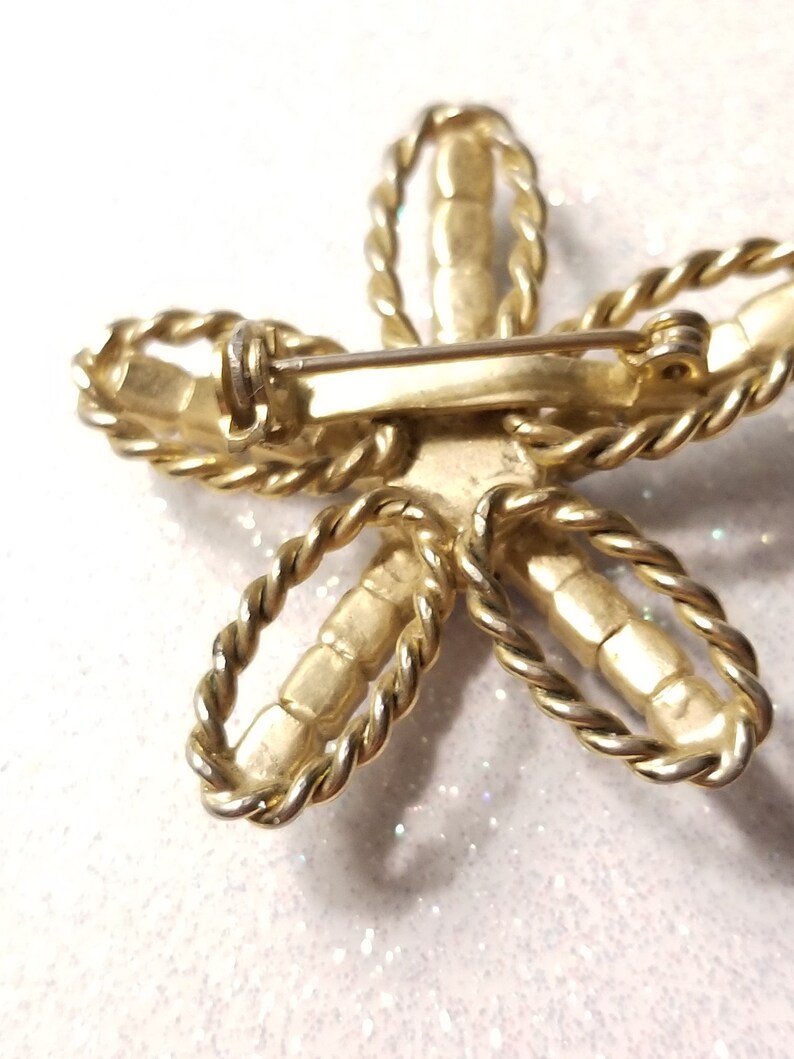 Vintage Deep Blue Rhinestone Flower Pin Brooch Goldtone