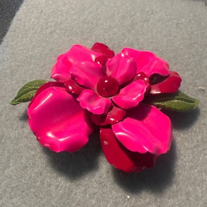 Vintage Pink and Red Enamel Flower pin brooch (7347gr)
