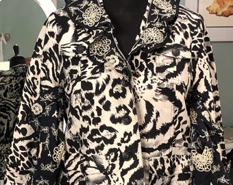 Plus Size Upcycled Cropped Jacket: Black Cream Abstract Ruffle Crochet