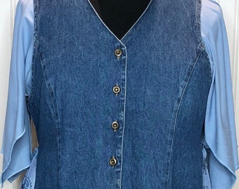 Women’s denim dress plus size blue button up dress upcycled light blue inset blue pockets altered couture dress