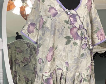 Women’s handmade cotton tunic set upcycled purple gray floral cotton sheet drawstring bloomers pleated hem plus size langenlook easy fit set