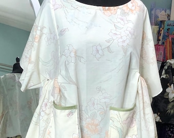 Women’s cotton floral babydoll top popover boxy handmade light vintage floral sheet green trim pockets half sleeve plus size short