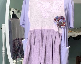 Womens  upcycled tee shirt tunic lavender purple pink upcycled tee plus size two pocket light weight half sleeve tunic shabby chic flower