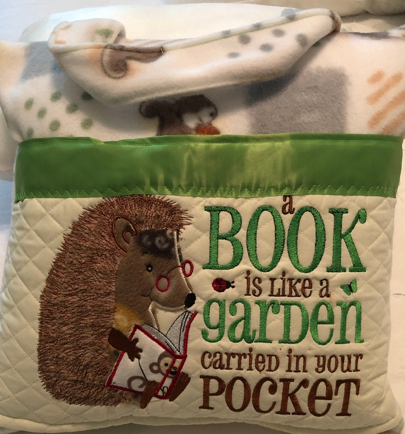 childrens reading pillow