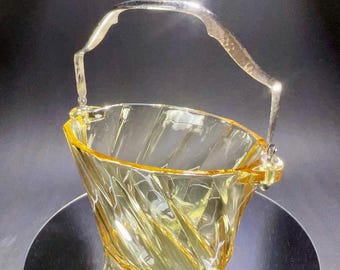 Heisey Glass Ice Bucket - Twist 1252 Sahara Yell