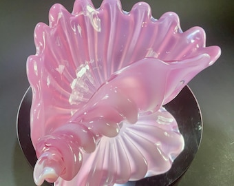 Murano Art Glass Pink Opalini a Costa Conch Shell Bowl by Archimede Seguso