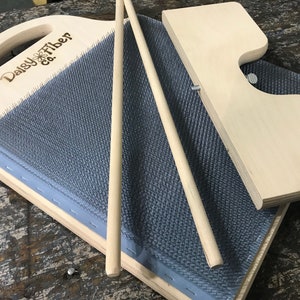 SALE!!! Blending Board w/ Rolag dowels FACTORY SECOND with "Foot/keel"