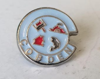Cobden Ontario Vintage Metal Enamel Emblem Pin, Canada