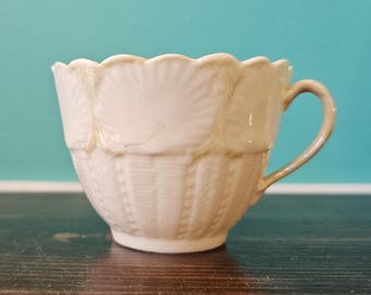 Belleek Coral Shell Tea Cup. 1955-1965. Made in Ireland.