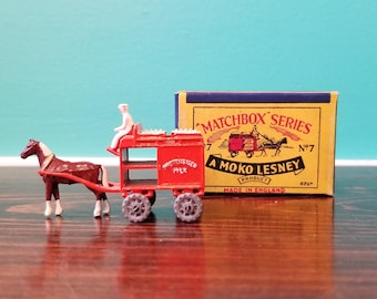 Matchbox Series #7A. Horse Drawn Milk Float. 1954-1960. Moko Lesney England.