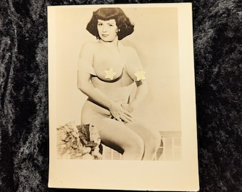 WWII Era Original Vintage Pin Up Photo