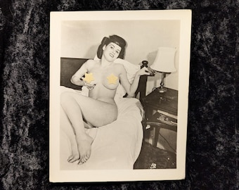 WWII Era Original Vintage Pin Up Photo