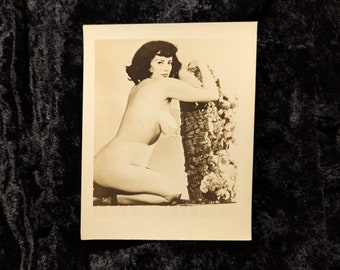 WWII Era Original Vintage Pin Up Photo