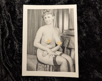 WWII Era Original Vintage Pin Up Photo