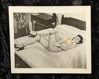 WWII Era Original Vintage Pin Up Photo