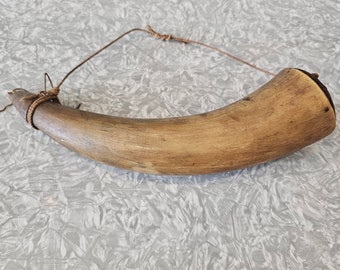 1800s Powder Horn with Handcarved Wooden Plug