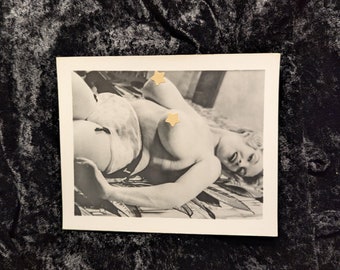WWII Era Original Vintage Pin Up Photo