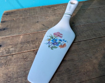 Vintage Porcelain Cake/Pie Server, Floral Design and Gold Trim