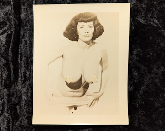 WWII Era Original Vintage Pin Up Photo