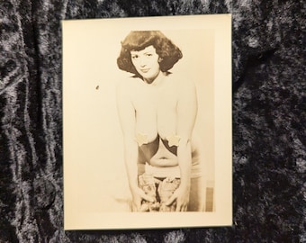 WWII Era Original Vintage Pin Up Photo